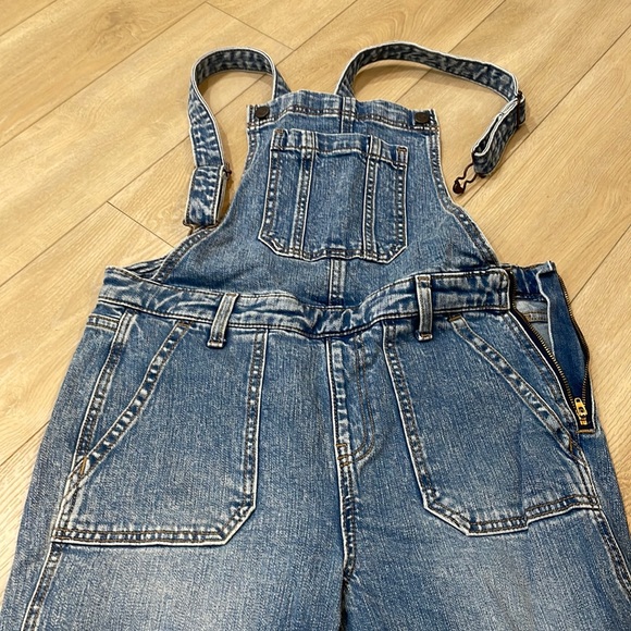 Old Navy size 10, overalls, skinny - Picture 1 of 5